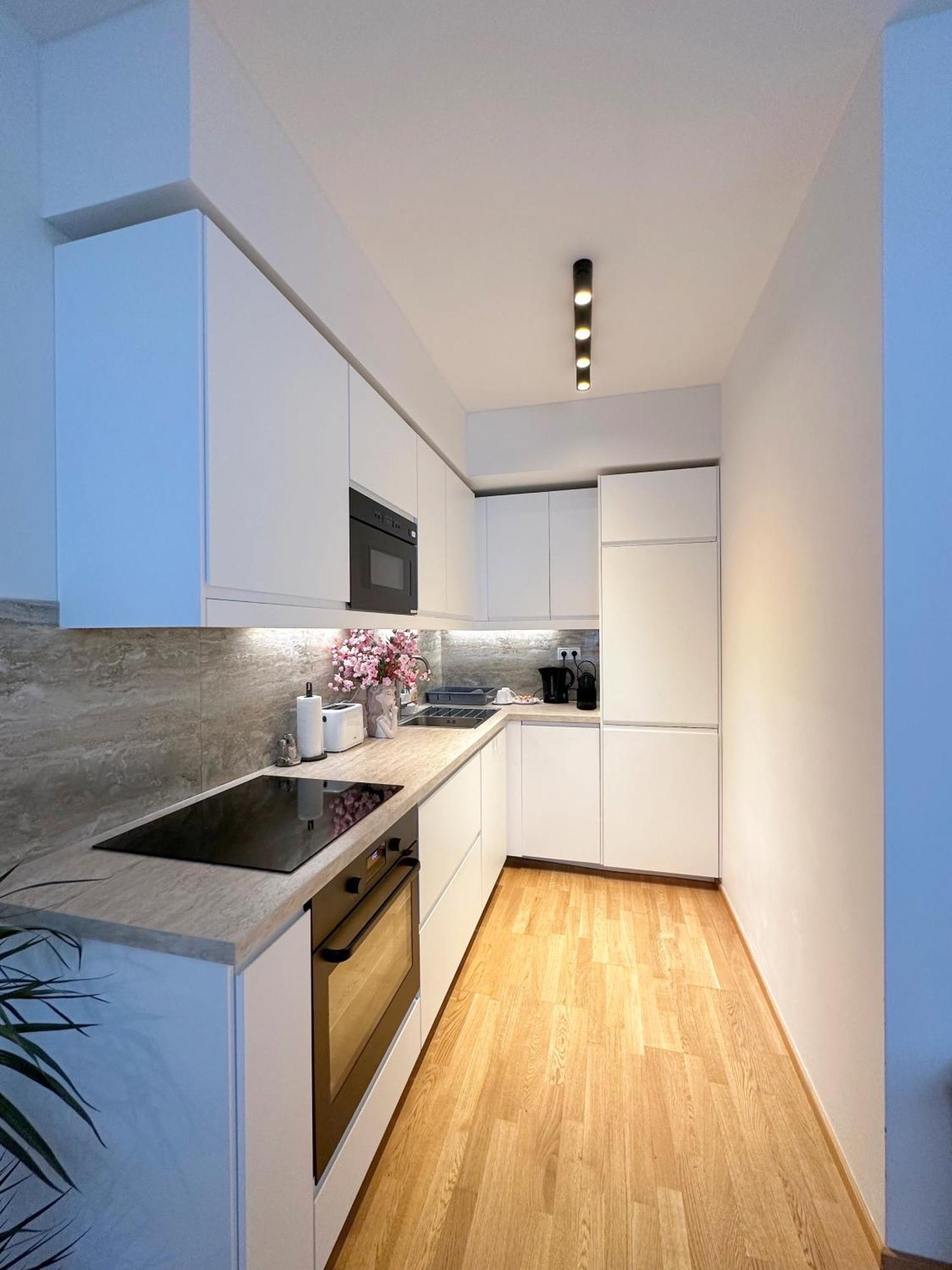 Apartment With Free Parking In Praha Bagian luar foto